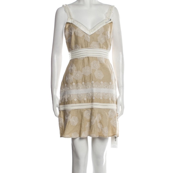 Alexis Marilia Dress - Picture 2 of 5